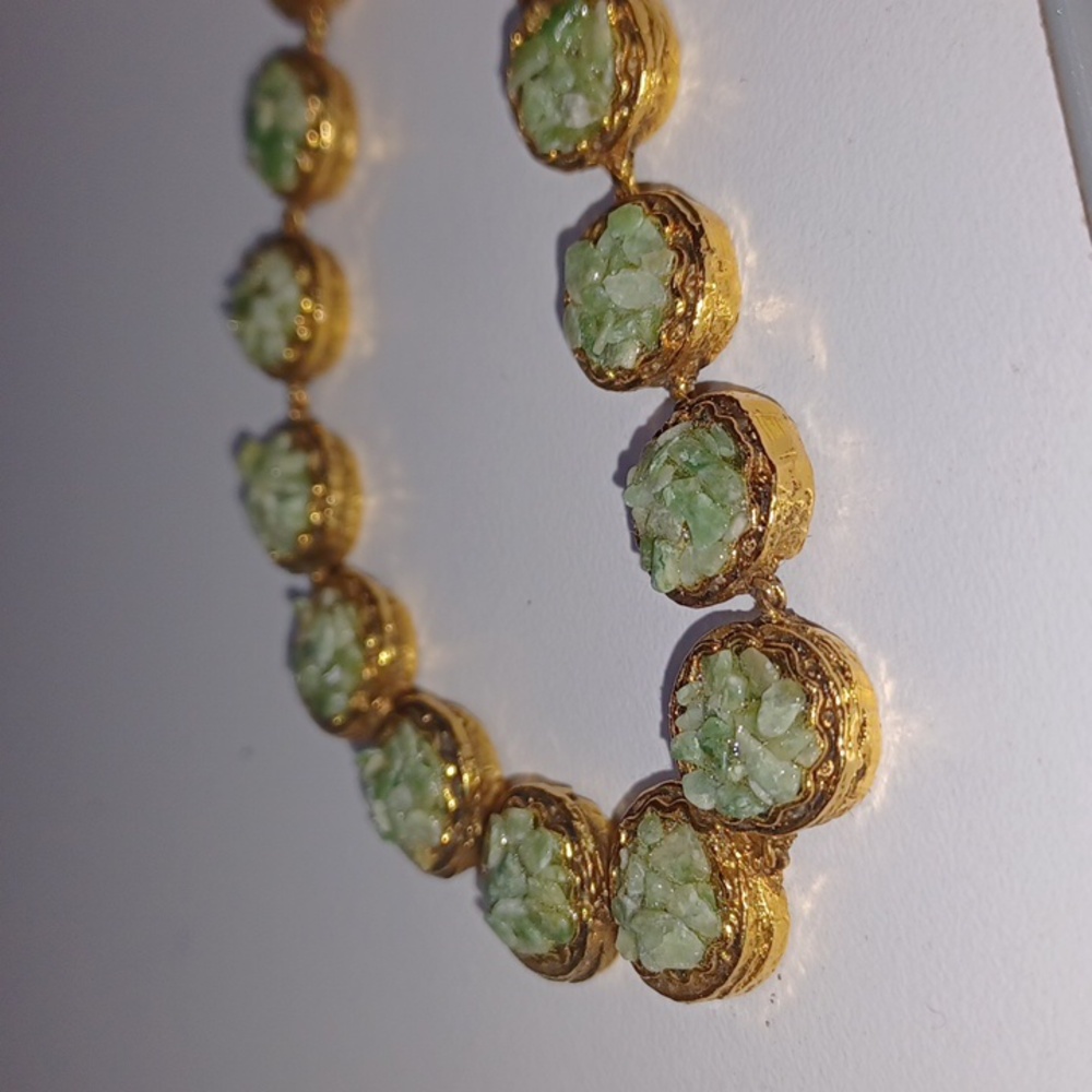 Vintage Jade Chip Bracelet Stone Jewelry - Picture 2 of 5